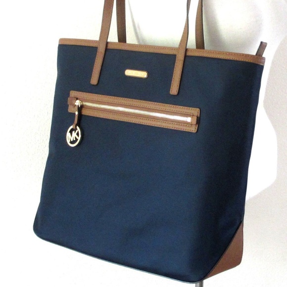 Micheal Kors Kempton Large Nylon Tote Navy Blue - Picture 1 of 4